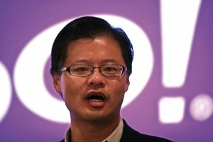 Jerry Yang je  bil največji nasprotnik prodaje podjetja Microsoftu in ni se zgodila.